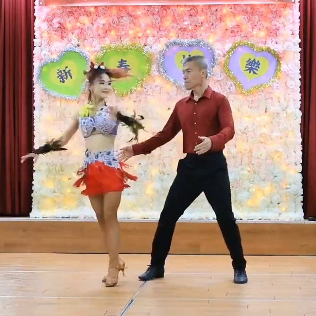 八德社大-龍潭區成果展演2026/1/3(六） 地點：怡德養護中心 2.國標舞輕鬆學 曲目：夏奇拉jive秀